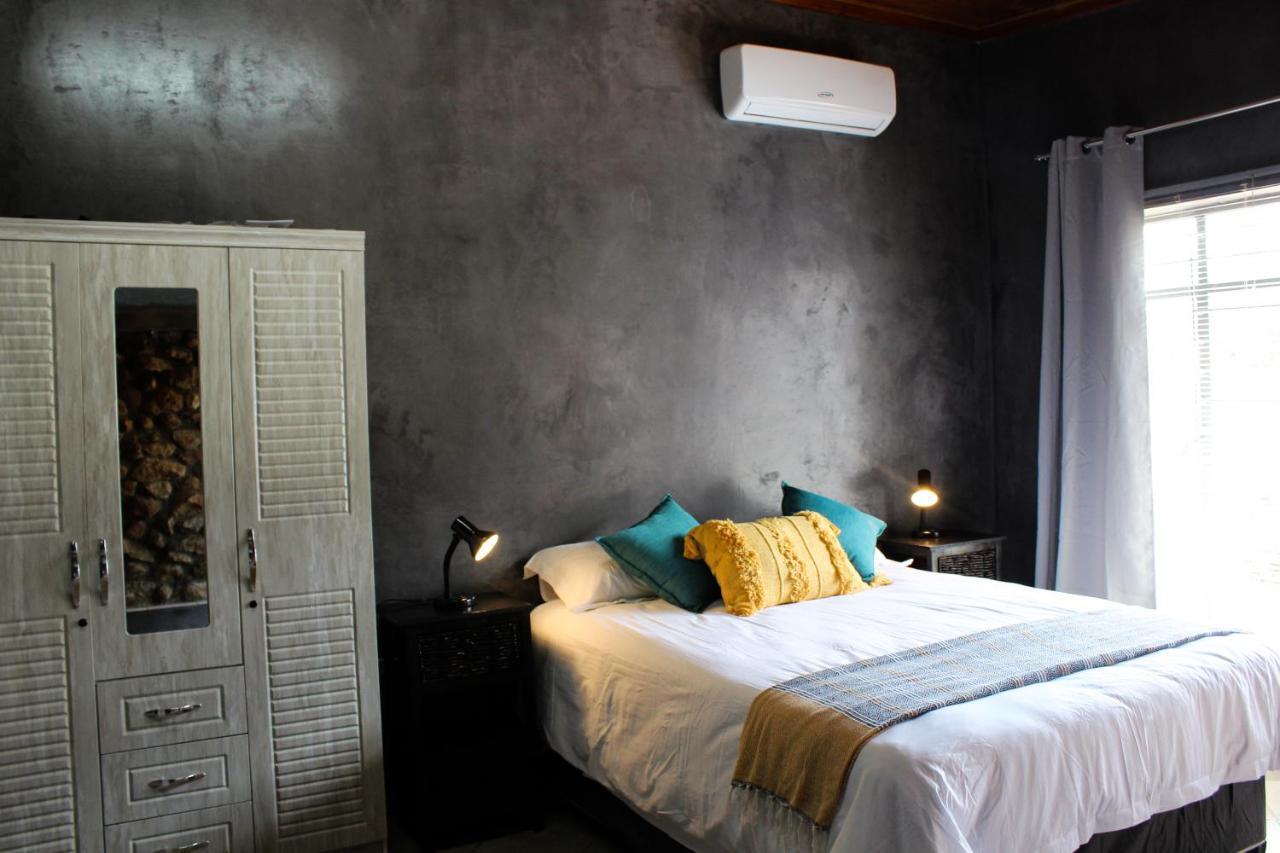A Step Ahead Hotel Klerksdorp Buitenkant foto