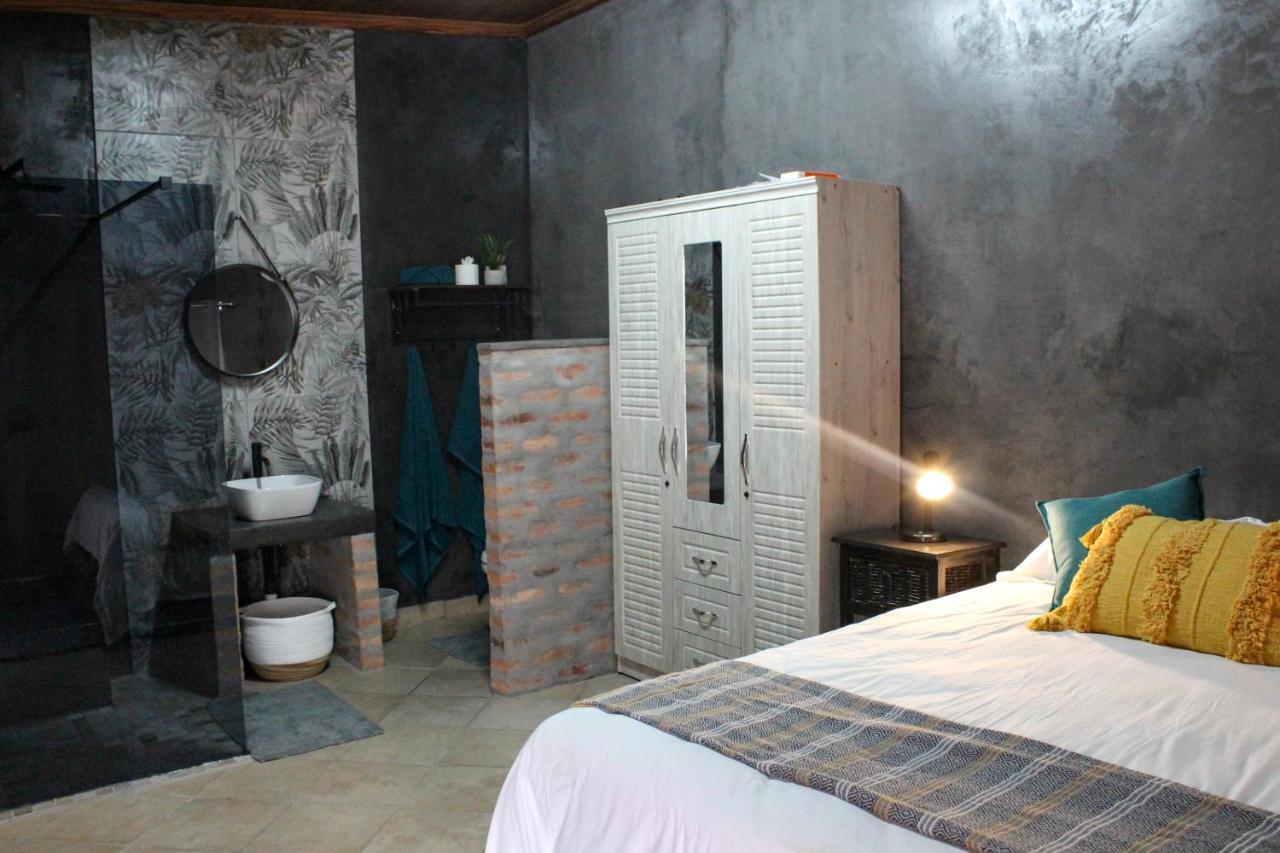 A Step Ahead Hotel Klerksdorp Buitenkant foto
