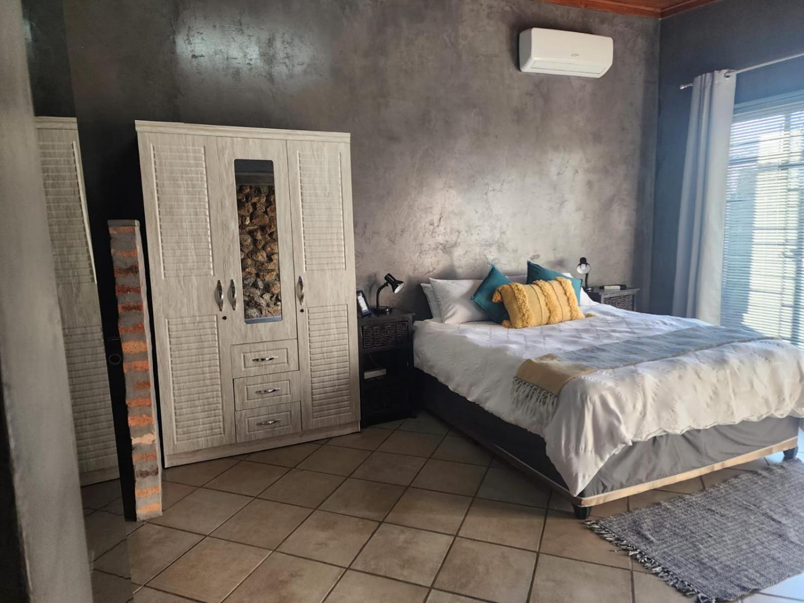 A Step Ahead Hotel Klerksdorp Buitenkant foto